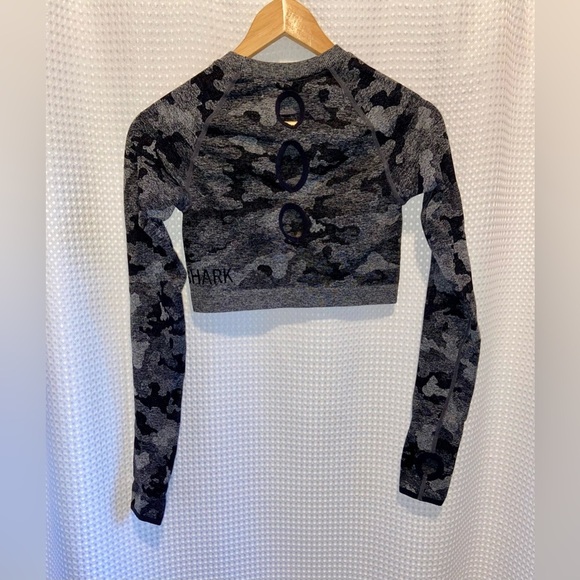 Women’s Gymshark Adapt Camo Seamless Long Sleeve Crop Top size medium - Picture 13 of 16